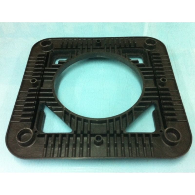 Base plastica para cono de 34 / 50 / 110 cm ( Adaptador para base BR-075)